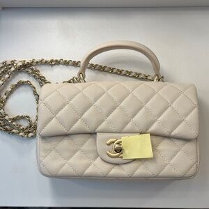 Chic Caviar Quilted Handbag